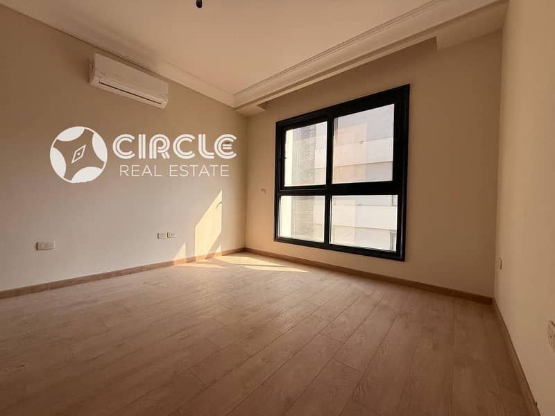 180m Super Lux Finishing Semi Furnished & Ready To Move Apartment For Rent In EL Patio 7 5th Settlement New Cairo - Widok 2
