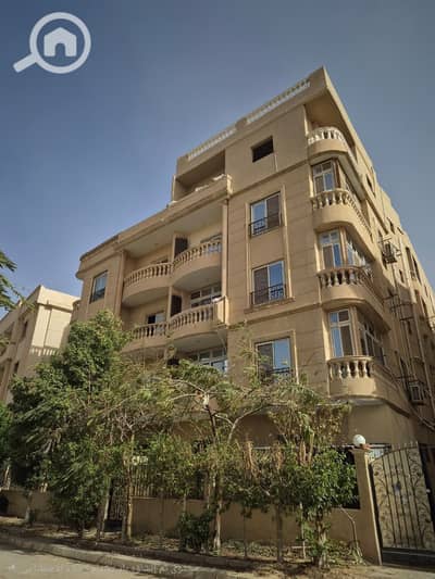 2 Bedroom Penthouse for Sale in Shorouk City, Cairo - عماره 35. jpeg