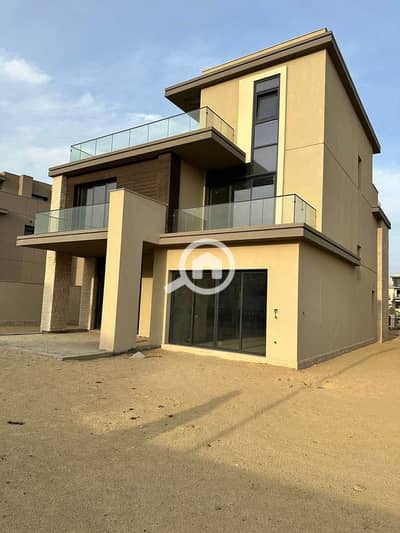 5 Bedroom Villa for Sale in Sheikh Zayed, Giza - 484721392_1371420173996514_493870151174553922_n. jpg