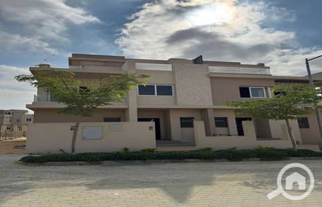 5 Bedroom Townhouse for Sale in 6th of October, Giza - WhatsApp Image 2025-08-27 at 16.14. 37_1b05a6bd_1400x900. jpg