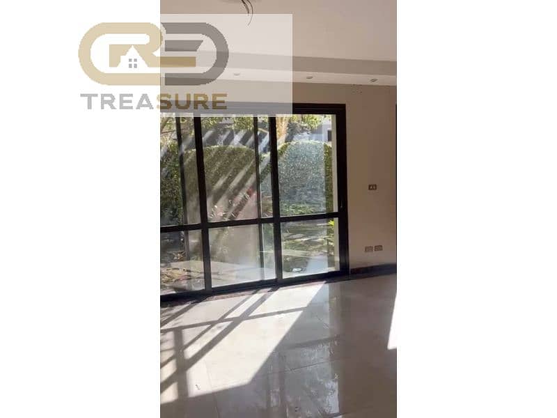 semi furnished Duplex with garden for rent in Eastown - new cairo - Widok 4