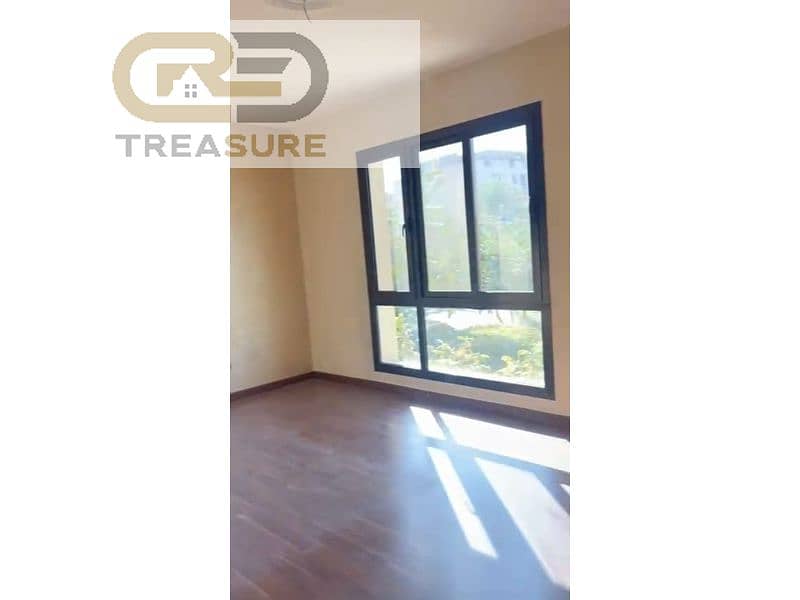 semi furnished Duplex with garden for rent in Eastown - new cairo - Widok 6