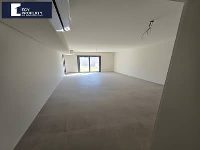 4 Bedroom Villa for Sale in Mokattam, Cairo - _files_IMG-20250616-WA0029. jpg