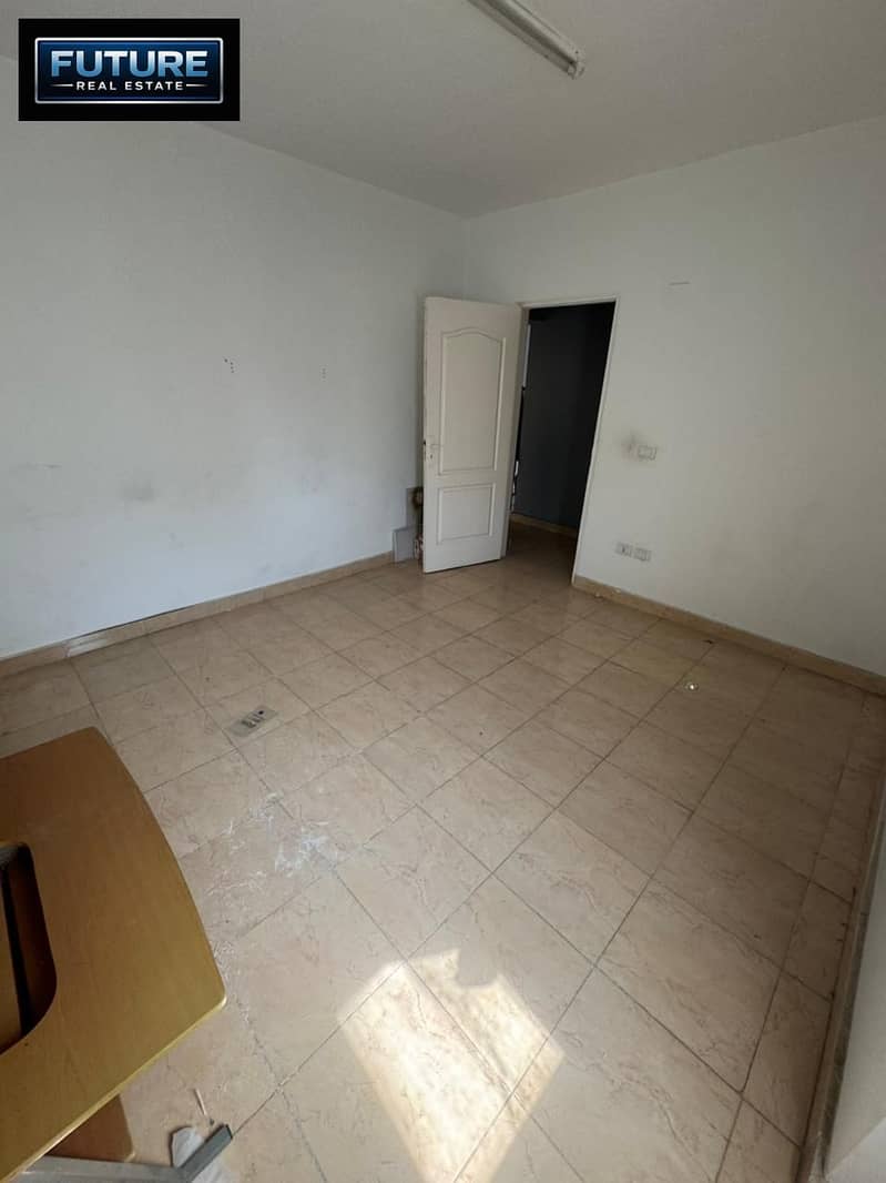 160 m apartment in Grand City compound in Zahra Al-Maadi near Carrefour – další