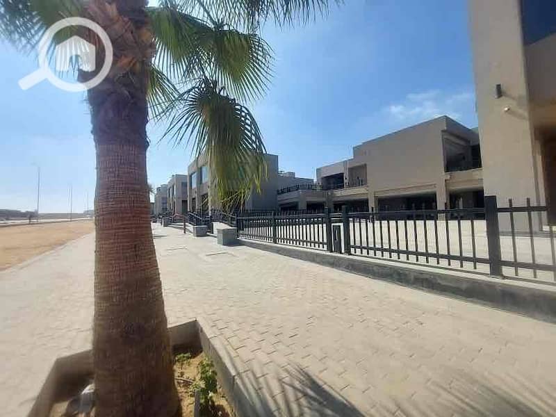 Commercial shop for rent in Palm Hills Mall, Fifth Settlement (VGK) – pohled 3