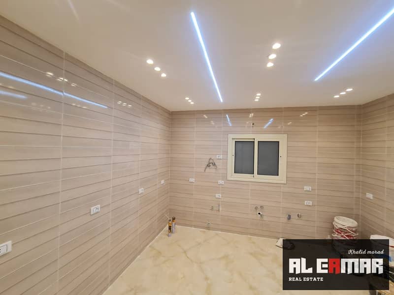 Apartment for sale in the 6th Tourist District on a main street in 6th of October City - Widok 6