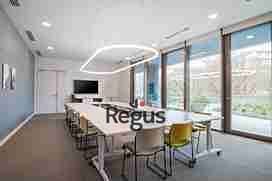 6 Spaces 132 Boulevard Michelet 5780 Marseille France Large Conference Room_1_11zon. jpg