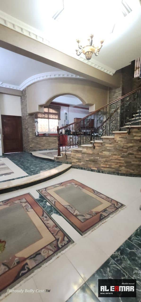 10 a20d63c7-9c8d-4cd4-8e6b-0ffb040ba158. jpeg