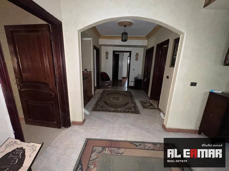 15 f72c3995-6e50-43c2-b4cc-8c37a1612c7e. jpeg