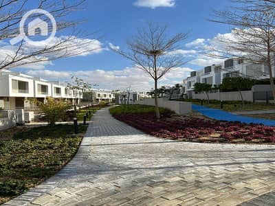 4 Bedroom Twin House for Sale in 6th of October, Giza - 43bc56f7-be51-4316-bd06-eb63534bfca5. jpg