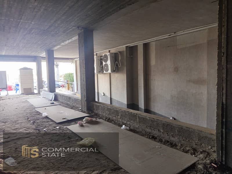 An exhibition for rent in Sheraton on the main Al-Nasr road, a prime location with a very large area. - Widok 6