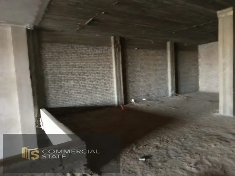 Showroom at Business Plus for Rent 313m- New Cairo - Më shumë