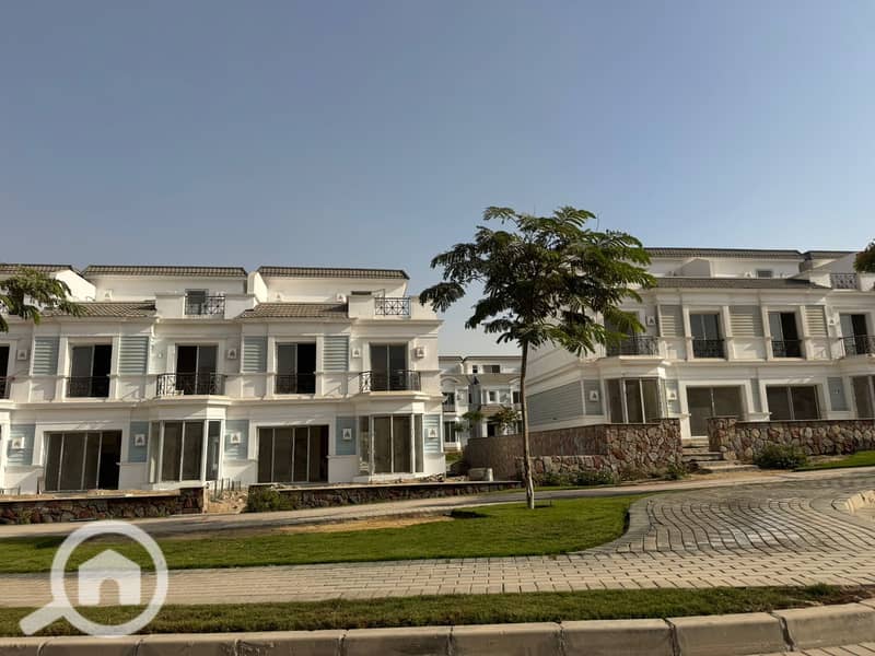 Fully finished villa for sale with immediate delivery in Mountain View 4, October - Bild 4