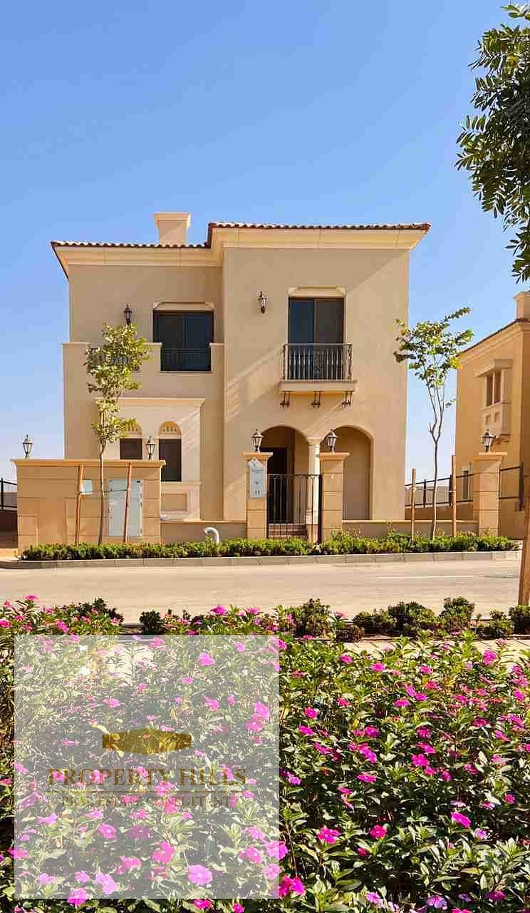 A fully finished villa with air conditioning and kitchen in Hyde Park is available for viewing all week. - Więcej