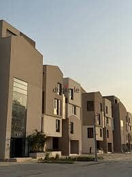 4 Bedroom Villa for Sale in Sheikh Zayed, Giza - images (5). jpg