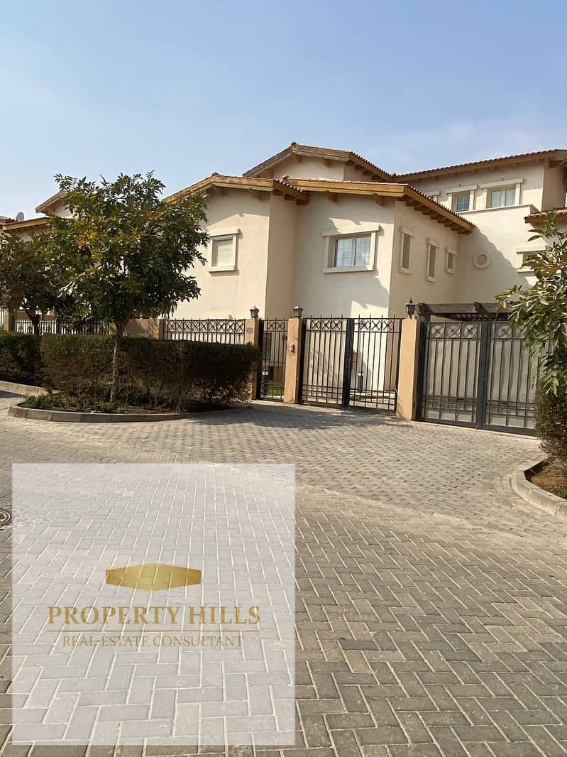 Townhouse for sale in the heart of Sheikh Zayed In Tawny Hyde Park Compound, next to Hyper One - Widok 4