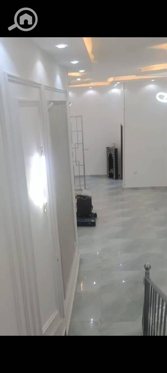 12 WhatsApp Image 2025-10-09 at 11.44. 58_54616744. jpg