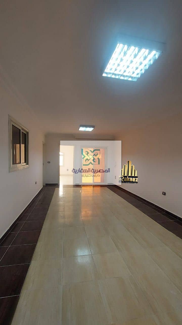 An air-conditioned office for rent suitable for all companies and specialties on Carrefour Main Street near the banks area and Carrefour and the services area. - Ansicht 3