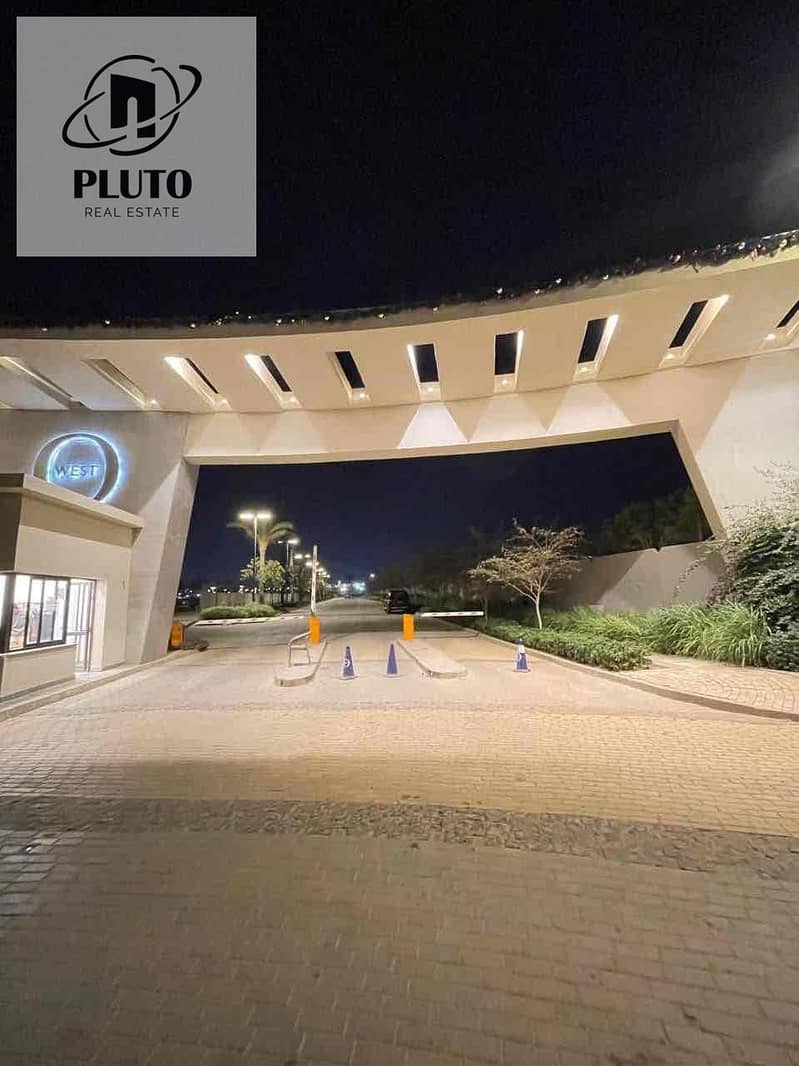 10 067c0e0e-b434-43aa-9657-f252e78cc831. jpg