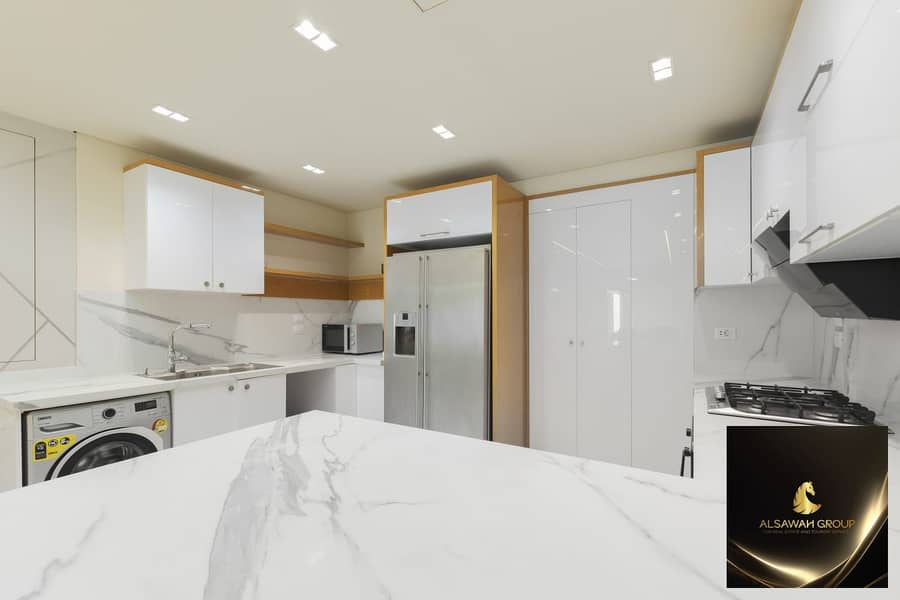 15 WhatsApp Image 2026-01-01 at 07.15. 40 (1). jpeg