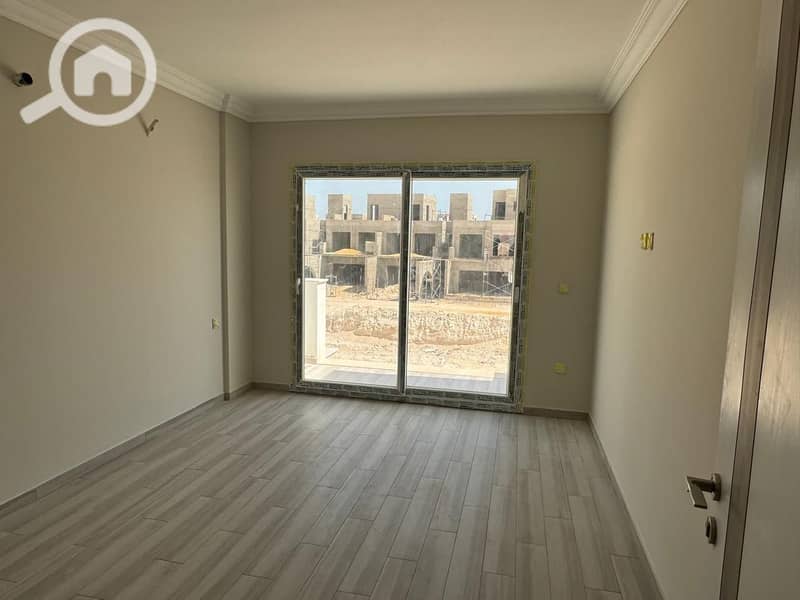 Fully Finished Chalet for Sale in a Prime Location in El Alamein – On The Lagoon – pohled 3