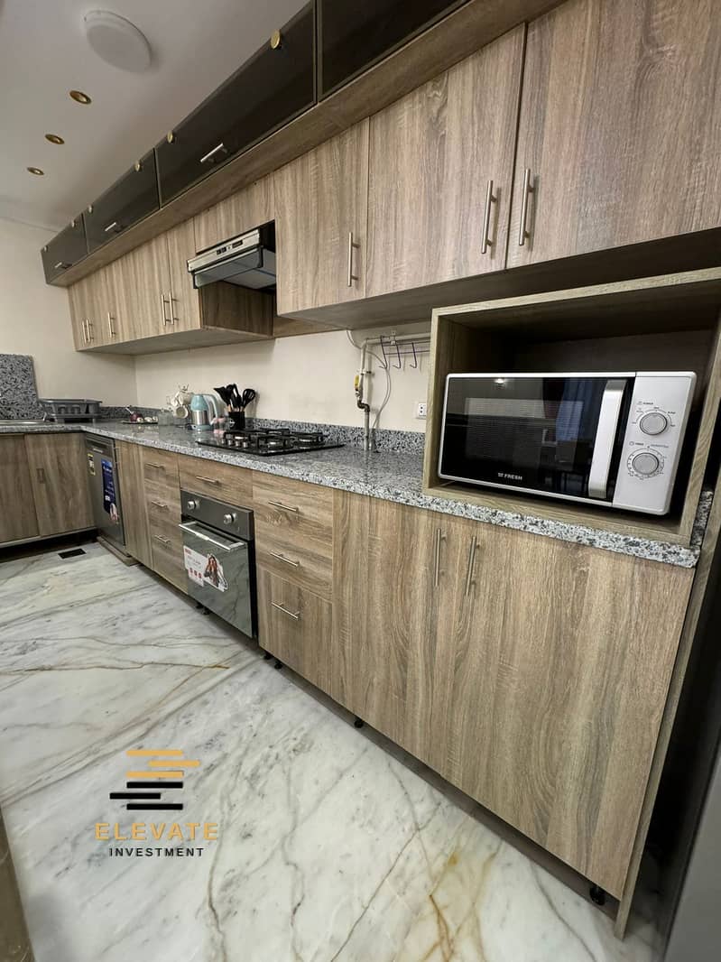Apartment for rent 3 bed rooms in Hyde Park - Más