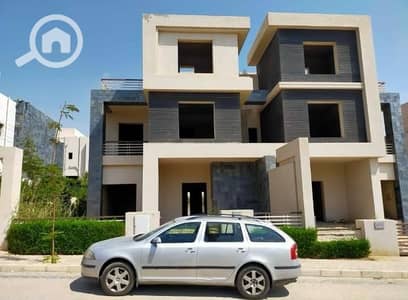 تاون هاوس 4 غرف نوم للبيع في الشيخ زايد، الجيزة - WhatsApp Image 2026-02-11 at 7.48. 13 PM. jpeg