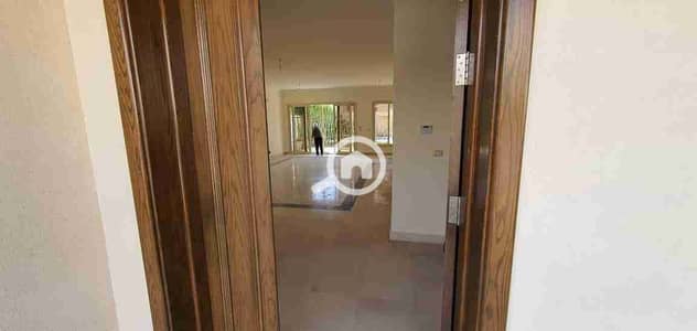 فیلا 4 غرف نوم للبيع في 6 أكتوبر، الجيزة - IMG-20250711-WA0011. jpg