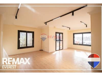 فلیٹ 3 غرف نوم للبيع في الشيخ زايد، الجيزة - original - 2026-02-12T224539.119. jpg