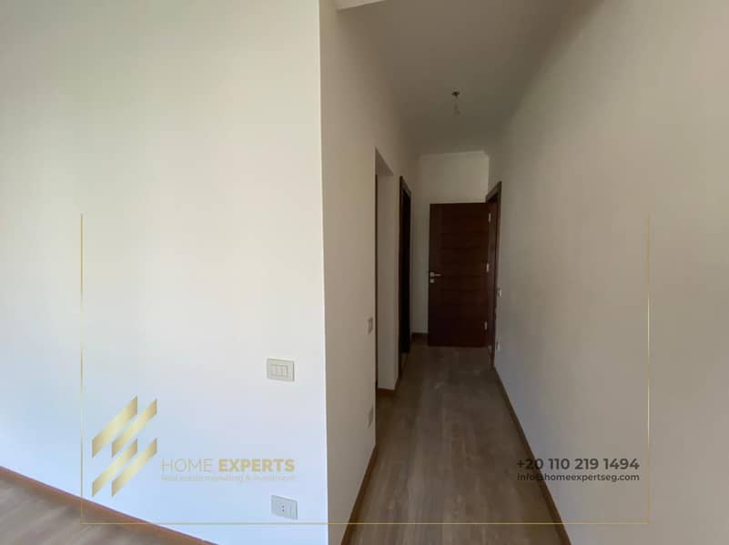 2 1dd198e5-423a-4b7d-ba56-649872845d69. jpg