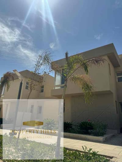 4 Bedroom Townhouse for Sale in 6th of October, Giza - 0d15c5bf-1eb3-4236-a71e-62dbd77a7e5b. jpg 4 Bedroom Townhouse for Sale in 6th of October, Giza - 0d15c5bf-1eb3-4236-a71e-62dbd77a7e5b. jpg