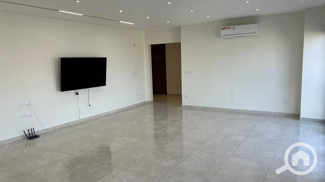 For Rent in Sky Condos – 186 sqm – 3 Bedrooms – North Facing with Open View & Hotel Finishing - Bild 5