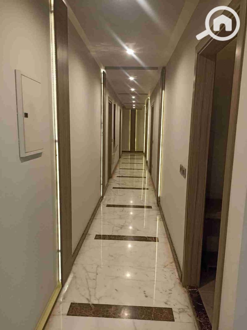 2 1000713403. jpg