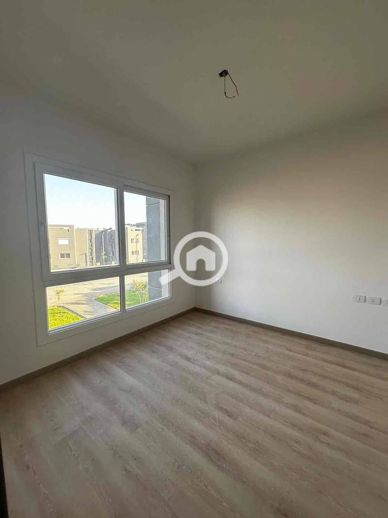 For rent, penthouse in Kayan Grand Heights compound, first occupancy – pohled 3