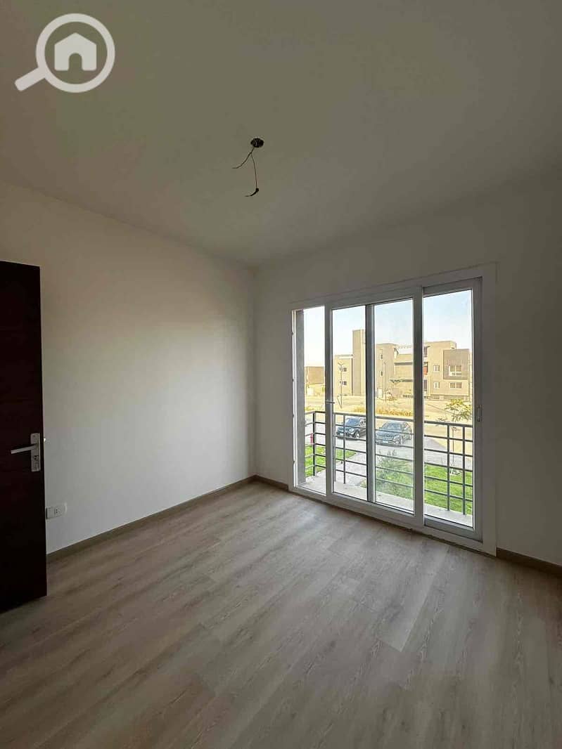 For rent, penthouse in Kayan Grand Heights compound, first occupancy – pohled 4