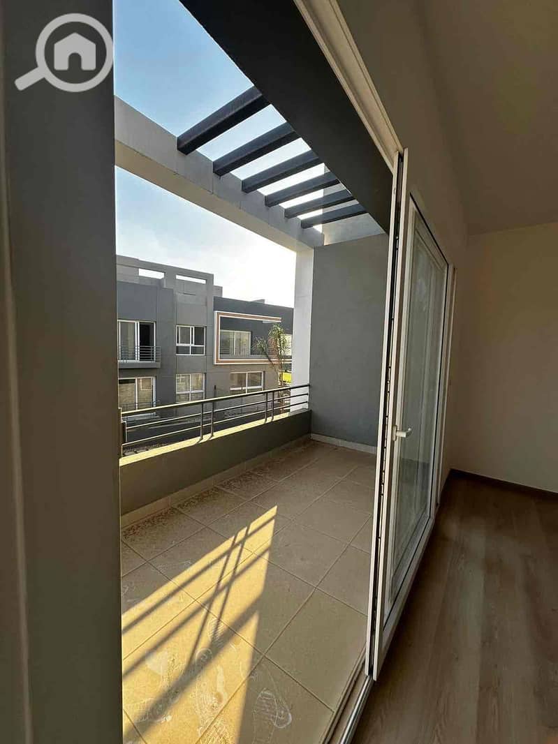 For rent, penthouse in Kayan Grand Heights compound, first occupancy – pohled 6