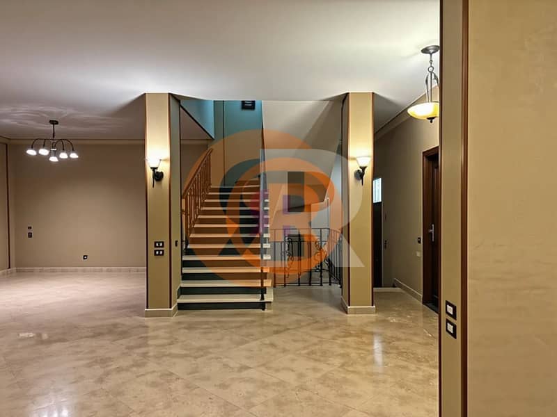 villa for sale in Maadi Heights tabarak - Mehr