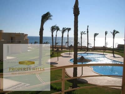 3 Bedroom Chalet for Sale in North Coast, Matruh - Chalet for sale, 3 rooms, immediate delivery in the North Coast from the owner in installments.