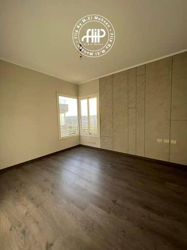 Very Prime Location Family Home Upper– The Crown, Palm Hills - Mehr