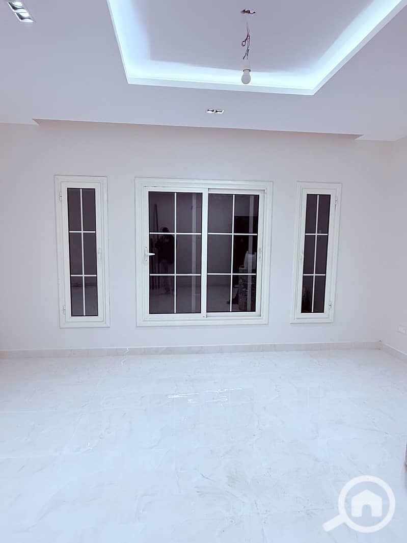 Apartment for rent in Al Mostashareen North Compound, first occupancy, located behind Future University and on Tahrir Axis, opposite Maxim Mall Compou – pohled 2