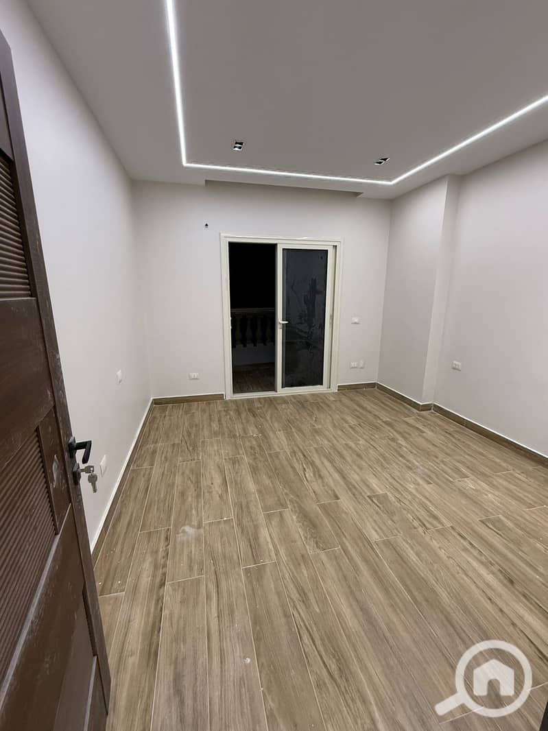 Apartment for rent in Al Mostashareen North Compound, first occupancy, located behind Future University and on Tahrir Axis, opposite Maxim Mall Compou – další