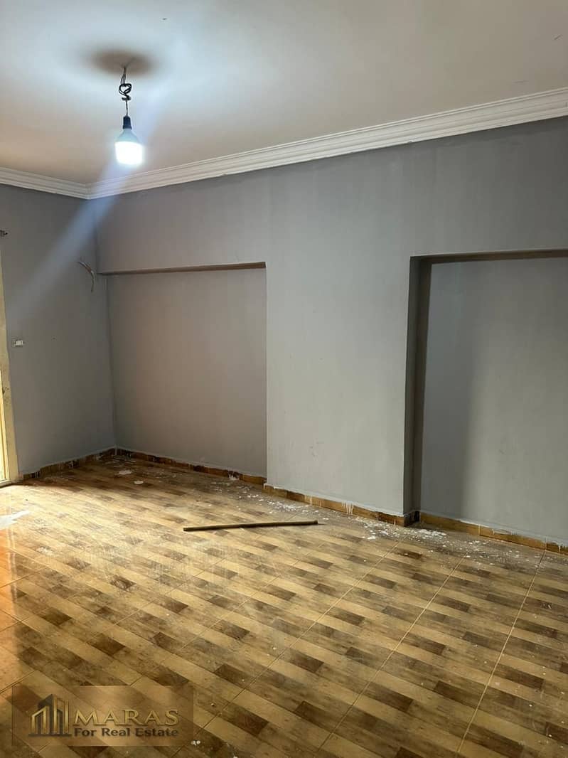112 sqm Apartment for Sale in Al Forsan Compound, 2 Bedrooms, 1 Bathroom, Super Lux Finish, Garden View, 11th Floor, Elevator Access, Spacious. – pohled 5