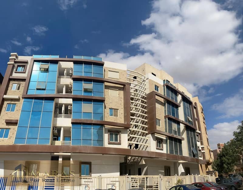 160 sqm Apartment for Sale in Lower Merag Mini Compound, 1st Floor, 3 Bedrooms, 2 Bathrooms, Semi-Finished, Two-Piece Reception, Garage Share. – pohled 4
