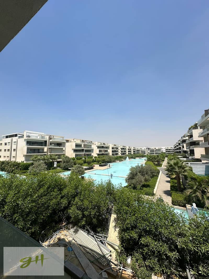 13 b833c551-8ebd-4a4b-88c4-6df7930ba606. jpg