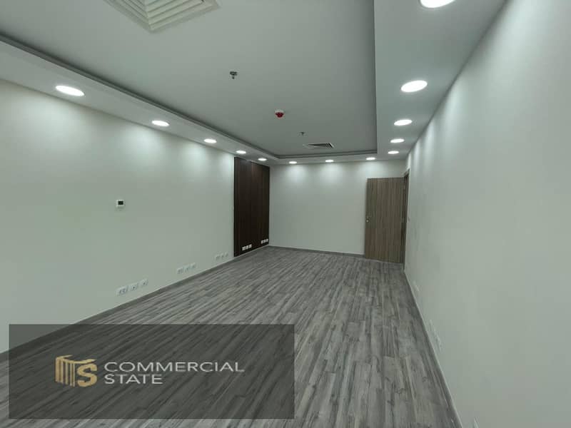 Finished Office at Trivium Square for Rent -New Cairo - Widok 4