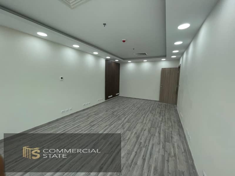 Finished Office at Trivium Square for Rent -New Cairo - Widok 6