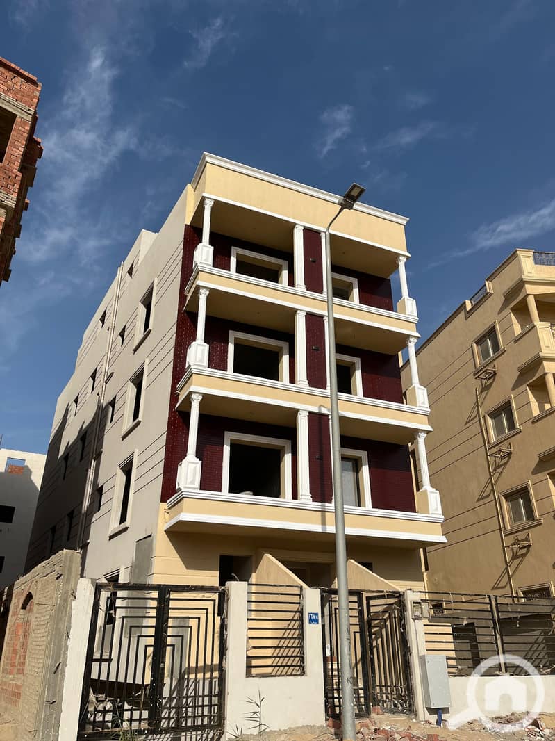 A very special apartment for sale in Andalus, steps away from the Mufida compound and the main thoroughfares in New Cairo, and close to South 90th Str – další