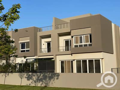 3 Bedroom Townhouse for Sale in Sheikh Zayed, Giza - WhatsApp Image 2023-11-11 at 13.50. 14_2ab998b7. jpg 3 Bedroom Townhouse for Sale in Sheikh Zayed, Giza - WhatsApp Image 2023-11-11 at 13.50. 14_2ab998b7. jpg