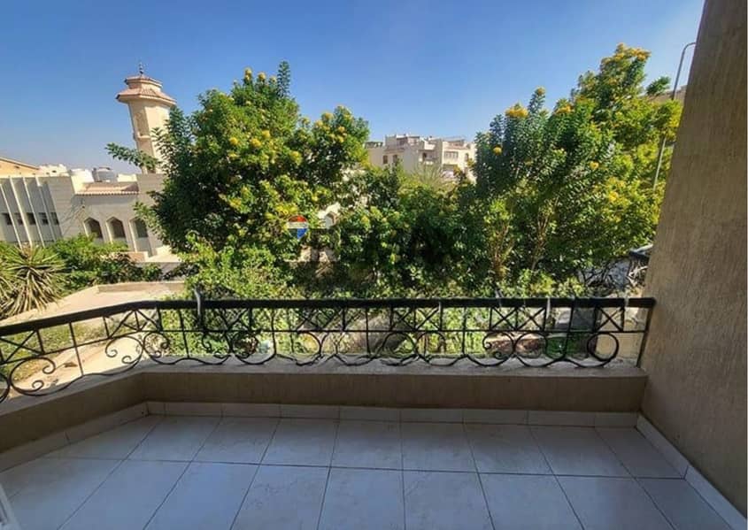 Luxury independent villa for rent – Zizinia Compound - View 4