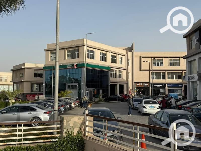 ready to move Front-facing shop for sale in Al Karma 4, Sheikh Zayed, near Beverly Hills - Vaade 6